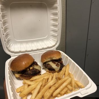 HI Sliders - Bacon jam sliders - Food Trucks Near Me - Mililani, Hawaii