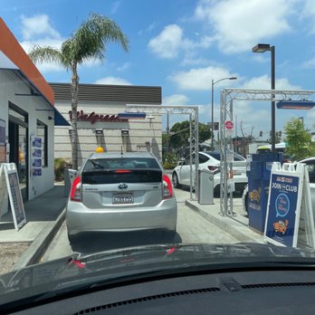 Fast5Xpress Car Wash - Busy place cause the service is great and helpful to todays demanding quality of time - Car Wash Near Me - Pasadena, California Fast5Xpress Car Wash - Busy place cause the service is great and helpful to todays demanding quality of time - Car Wash Near Me - Pasadena, California