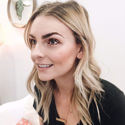 Ciao Bella Eyelashes - Eyelash extensions and microbladed eye brows. She is stunning!