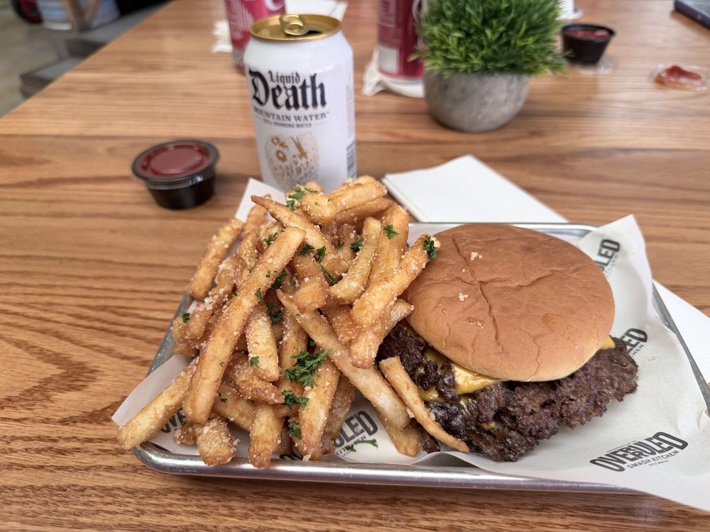 Overruled Smash Kitchen Logo