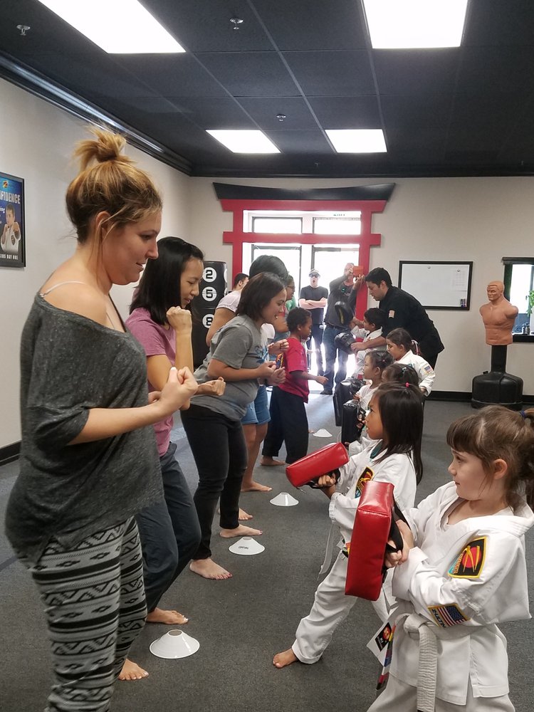 ZULTIMATE SELF DEFENSE STUDIOSOAK PARK 1145 Lindero Canyon Rd