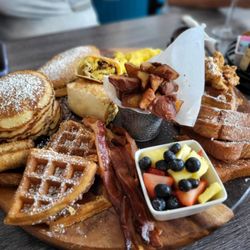 Tulua Bistro