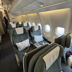 國泰航空 - Business cabin