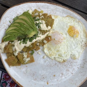 Le Papagayo - Chilaquiles with salsa verde - Breakfast & Brunch Near Me - Encinitas, California