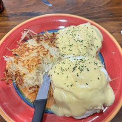 Rise & Grind Cafe - Eggs Benedict