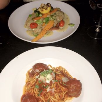 Pesce iTALiAN - Spaghetti and meatballs and the chicken fricassee - Diners Near Me - St Thomas, Virgin Islands Pesce iTALiAN - Spaghetti and meatballs and the chicken fricassee - Diners Near Me - St Thomas, Virgin Islands