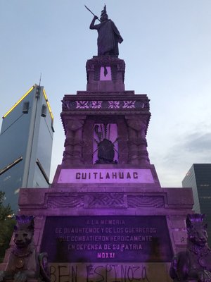 Monument to Cuauhtémoc by null