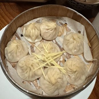 Ju Feng Yuan Dumpling Cafe - Chicken xiaolongbao - Chinese Near Me - Poway, California