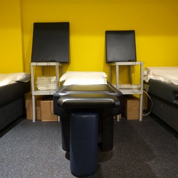 Optimal Physical Therapy Gym - Heated massage hydrobeds for back pain and relax during electrotherapy. - Physical Therapy Near Me - Philadelphia, Pennsylvania Optimal Physical Therapy Gym - Heated massage hydrobeds for back pain and relax during electrotherapy. - Physical Therapy Near Me - Philadelphia, Pennsylvania