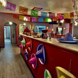 Los Pookies - Inside the restaurant