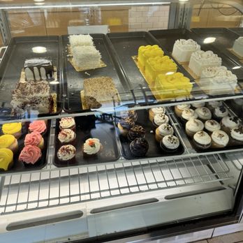 Denny's 5th Avenue Bakery - Variety and selection - Bakeries Near Me - Bloomington, Minnesota Denny's 5th Avenue Bakery - Variety and selection - Bakeries Near Me - Bloomington, Minnesota