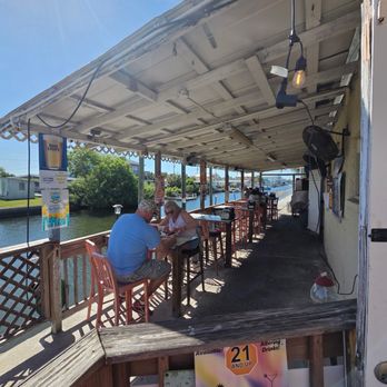 Ollie's on the Beach - Bars Near Me - Hudson, Florida