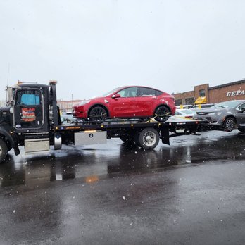 Milan Towing - Roadside Assistance Near Me - Lynn, Massachusetts