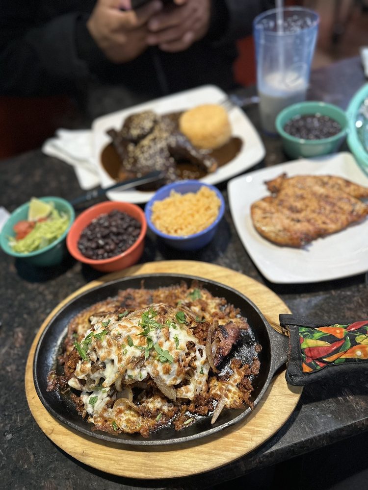 Los Chamacos Mexican Restaurant