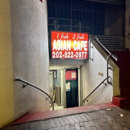 Restaurant is lower level