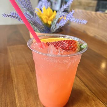 Rustic - Cocktail - Cranberry Mimosa - Sandwiches Near Me - Coeur d'Alene, Idaho Rustic - Cocktail - Cranberry Mimosa - Sandwiches Near Me - Coeur d'Alene, Idaho