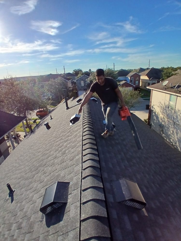 Slide of Principio Y Fin Roofing