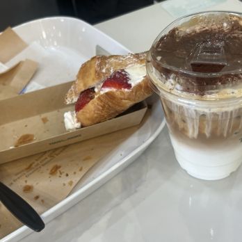 Tous Les Jours - Bakeries Near Me - Henderson, Nevada Tous Les Jours - Bakeries Near Me - Henderson, Nevada