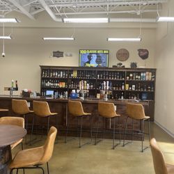 Good Spirits - Bar inside