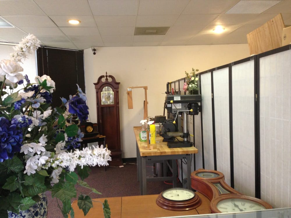 EXPERT WATCH & CLOCK REPAIR Updated August 2024 11 Reviews 11025