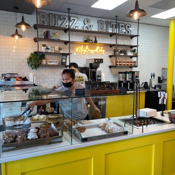 Buzz & Bites - Counter - Coffee & Tea Near Me - Houston, Texas Buzz & Bites - Counter - Coffee & Tea Near Me - Houston, Texas