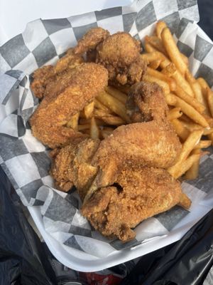 Kiki's Chicken and Waffles by null