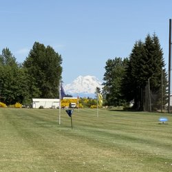 Airport Golf Center - Nice View of Mt. Rainier