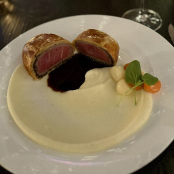 Hell's Kitchen - The Beef Wellington - Cocktail Bars Near Me - Funner, California