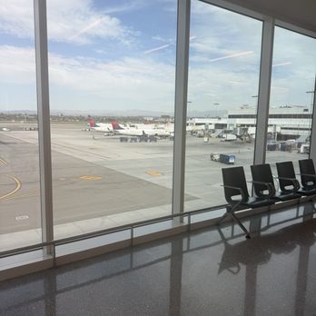 LAX Terminal 3 - Airport Terminals Near Me - Los Angeles, California
