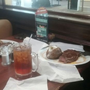 Ruby Tuesday - Burgers Near Me - Columbus, Georgia
