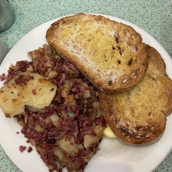 P&G's Pamela's Diner - Corned beef hash! - Breakfast & Brunch Near Me - Pittsburgh, Pennsylvania P&G's Pamela's Diner - Corned beef hash! - Breakfast & Brunch Near Me - Pittsburgh, Pennsylvania