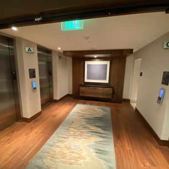 Marriott Irvine Spectrum - Elevator areas - Hotels Near Me - Irvine, California Marriott Irvine Spectrum - Elevator areas - Hotels Near Me - Irvine, California