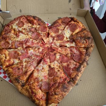 Te Amo Pizza - Heart pizza - Pizza Near Me - Bell, California
