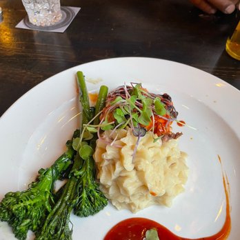 Mint 29 - Salmon Entrée- with mashed potatoes. Comes with a quinoa power blend. - Bars Near Me - Dearborn, Michigan