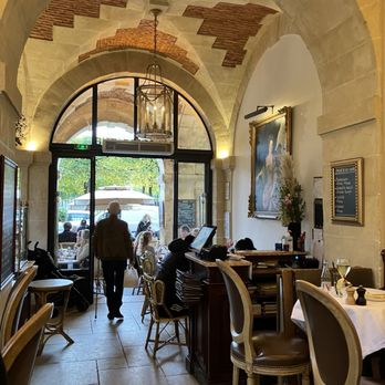 Carette - Dining area - Patisserie/Cake Shop Near Me - Paris, 75 Carette - Dining area - Patisserie/Cake Shop Near Me - Paris, 75