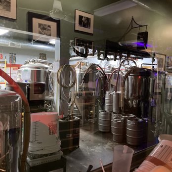 Brewery 33 Hocking Hills - Breweries Near Me - Logan, Ohio