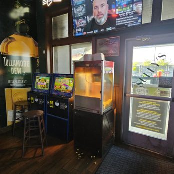 Sully's Irish Pub - Irish Pub Near Me - West Des Moines, Iowa