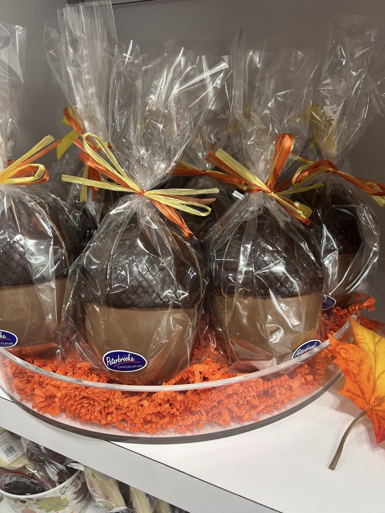 Peterbrooke Chocolatier The Villages Logo