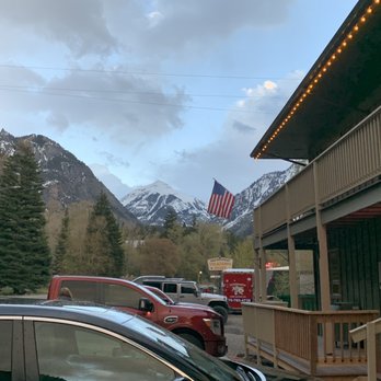 Timber Ridge Lodge - Front of lodge - Hotels Near Me - Ouray, Colorado Timber Ridge Lodge - Front of lodge - Hotels Near Me - Ouray, Colorado