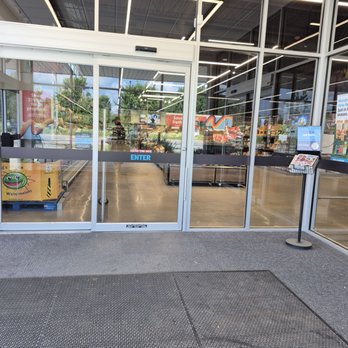 ALDI - Entrance - Grocery Near Me - Ypsilanti, Michigan ALDI - Entrance - Grocery Near Me - Ypsilanti, Michigan