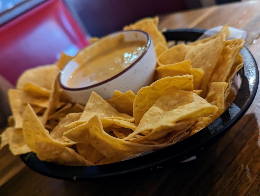 Los Compadres Restaurant