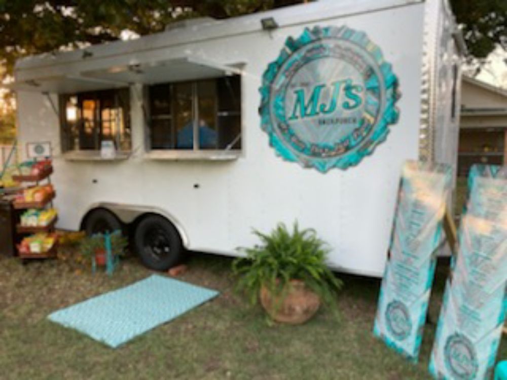 MJ's Back Porch Logo
