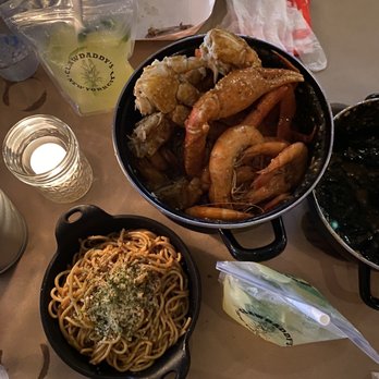 Claw Daddy's - 1lb Snow Crab Legs 1lb Shrimp Garlic Noodle Passionfruit Caprisuns - Cajun/Creole Near Me - New York, New York