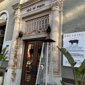 Breaking Dawn Brunch - Outside - Breakfast & Brunch Near Me - Los Gatos, California