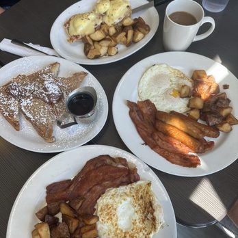 Maggie's Diner - Breakfast at Maggie's - Breakfast & Brunch Near Me - Mississauga, Ontario Maggie's Diner - Breakfast at Maggie's - Breakfast & Brunch Near Me - Mississauga, Ontario