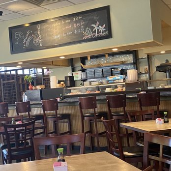 Sakura Sushi and Hibachi - Sushi chef bar - Sushi Bars Near Me - Gretna, Louisiana