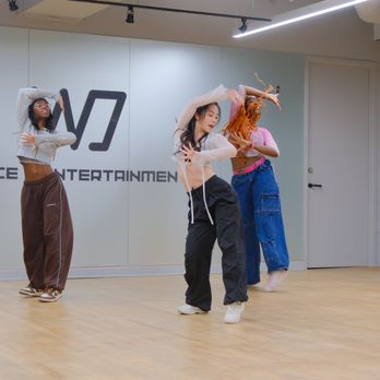 WJ Dance - Dance Studios Near Me - Vienna, Virginia WJ Dance - Dance Studios Near Me - Vienna, Virginia