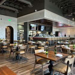 Florentine Cafe - Indoor dining room