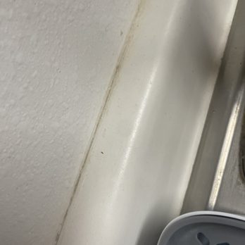 Agventure Cleaning Service - Behind our kitchen sink wasn't wiped - Office Cleaning Near Me