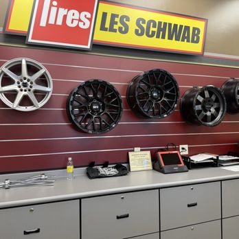 Les Schwab Tire Center - Wheel & Rim Repair Near Me - Rosemount, Minnesota Les Schwab Tire Center - Wheel & Rim Repair Near Me - Rosemount, Minnesota